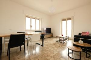 Χώρος καθιστικού στο Il Faro - Pineto Vacanza