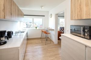 A cozinha ou cozinha compacta de Mozart Top 2 - by Alpen Apartments