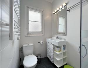Kúpeľňa v ubytovaní Stay U-nique Apartments Legalitat + 13 fotografií
