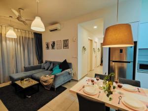 Posezení v ubytování Midvalley Luxury Maxine Suite