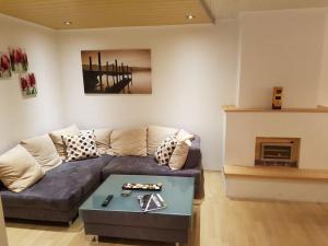 Posezení v ubytování Esslinger Hauptstr Spacious apartment with loggia