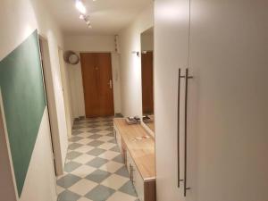 Fotografie z fotogalerie ubytování Esslinger Hauptstr Spacious apartment with loggia ve Vídni