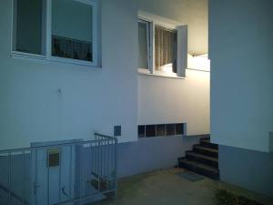 Fotografie z fotogalerie ubytování Esslinger Hauptstr Spacious apartment with loggia ve Vídni