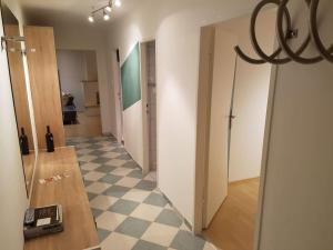 Fotografie z fotogalerie ubytování Esslinger Hauptstr Spacious apartment with loggia ve Vídni