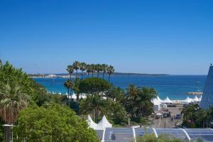 Fotografia z galérie ubytovania Somptueux appartement 153m2 - First Croisette 501 - 3BR6p v Cannes