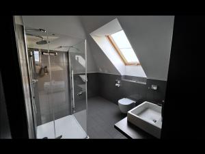 Vannituba majutusasutuses Hotel Žabčice