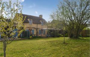 Κήπος έξω από το Beautiful Home In Saint Leon Sur Vezere