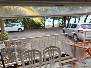Balkón nebo terasa v ubytování a deux pas de la plage + 1 fotografie