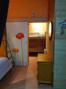 Posteľ alebo postele v izbe v ubytovaní appartement face au Thermes et au calme
