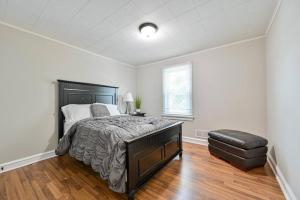 Posteľ alebo postele v izbe v ubytovaní 653 3rd St Unit 2 After Dune Delight