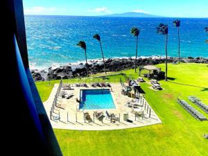 Bazen v nastanitvi oz. blizu nastanitve Escape to Your Oceanside Dream in Kihei