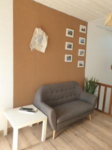 Posezení v ubytování Gîte Atypique avec jacuzzi