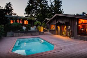 Πισίνα στο ή κοντά στο 5 acres pool/spa, walk to all Big Sur has to offer
