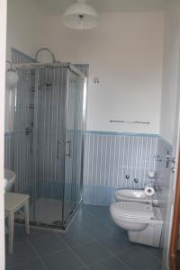 A bathroom at B&B Home Sweet Home Rosolini