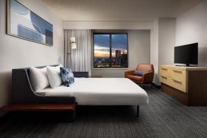 Postel nebo postele na pokoji v ubytování Courtyard by Marriott Atlantic City Beach Block