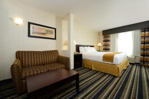 Планировка Holiday Inn Express Elk Grove West I-5, an IHG Hotel