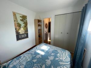 Posteľ alebo postele v izbe v ubytovaní Appartement 2 pièces avec piscine, proche plage et commodités - Argelès-sur-Mer - FR-1-225-777 + 11 fotografií