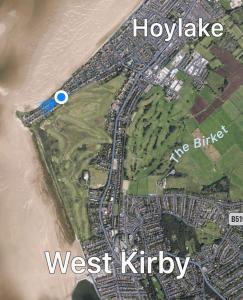 Een luchtfoto van The Long House - 1Min walk to Royal Liverpool Golf Club