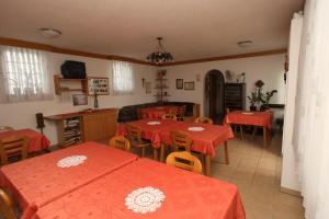 Posezení v ubytování Arkadenweingut-Gästehaus Heiss