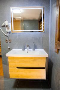 Ванна кімната в Conacul Drahneilor