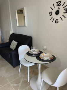 Część wypoczynkowa w obiekcie Estudio en Fuengirola con vistas al mar