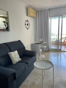 Część wypoczynkowa w obiekcie Estudio en Fuengirola con vistas al mar