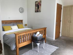 Кровать или кровати в номере Hendon Central, Private room ensuite