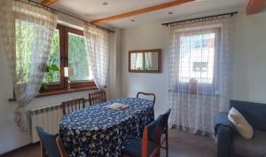 Φωτογραφία από το άλμπουμ του "PRZY PARKU" Dom nad morzem z werandą i ogrodem σε Stegna