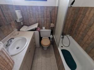 Kúpeľňa v ubytovaní 5033 Grand Foc 401B