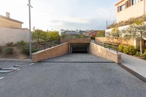 Zdjęcie z galerii obiektu L8 Calm, panoramic Sea View withTerrace, Parking & AC w mieście Saint-Laurent-du-Var