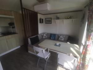 Posedenie v ubytovaní Gîte Panda house