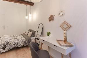 L10 Central Suite 2 bedrooms Old Nice WIFI 3mins Sea
