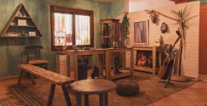 Imagen de la galería de Hostal Esfigueral, en Playa Es Figueral