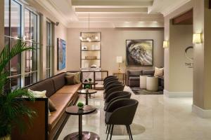 Uma área de estar em Bristol Panama, a Registry Collection Hotel