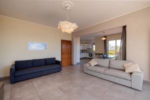 Posedenie v ubytovaní CASA MATILDE - Appartamento Vista Mare - con posto auto