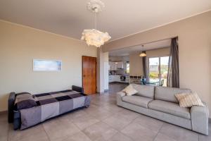 Posedenie v ubytovaní CASA MATILDE - Appartamento Vista Mare - con posto auto