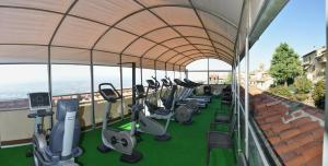Fitness centrum a/nebo fitness zařízení v ubytování Hotel San Luca