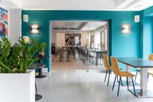 Restoran või mõni muu söögikoht majutusasutuses Hotel Aurora & Appartamenti