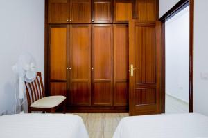 Posteľ alebo postele v izbe v ubytovaní Palm Mar Romantic Suite A11