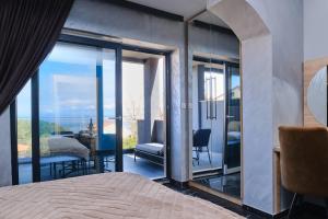 Posteľ alebo postele v izbe v ubytovaní Luxury apartments + 37 fotografií