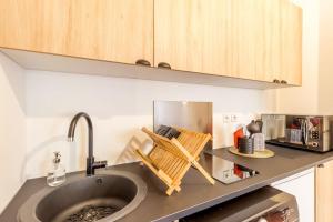 L13 Central flat 5mins walk to beach AC/Balcon/WIFI