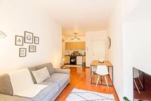L13 Central flat 5mins walk to beach AC/Balcon/WIFI