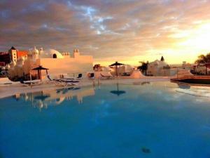 Bazén v ubytování TENERIFE PARADISE Costa Adeje nebo v jeho okolí
