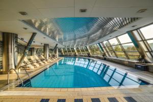Bazén v ubytování Hotel Belweder nebo v jeho okolí