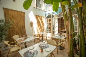 Restauracja lub miejsce do jedzenia w obiekcie Hospes Las Casas del Rey de Baeza, a Member of Design Hotels