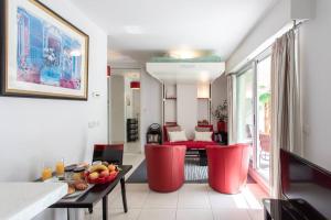 L18 Central Pakring terrace AC 10mins walk to beaches