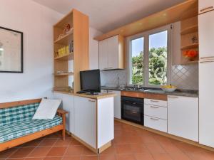A kitchen or kitchenette at Holiday Home Wendy by Interhome Még 25 kép
