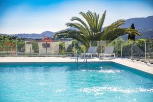 Bazén v ubytovaní Suite Tropez, Résidence de prestige alebo v jeho blízkosti