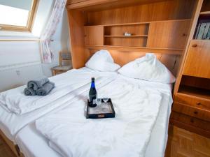 Ένα ή περισσότερα κρεβάτια σε δωμάτιο στο Apartment Meerblick by Interhome