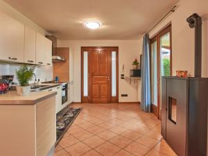 Fotografia z galérie ubytovania Holiday Home Aaron by Interhome v destinácii Tremosine Sul Garda